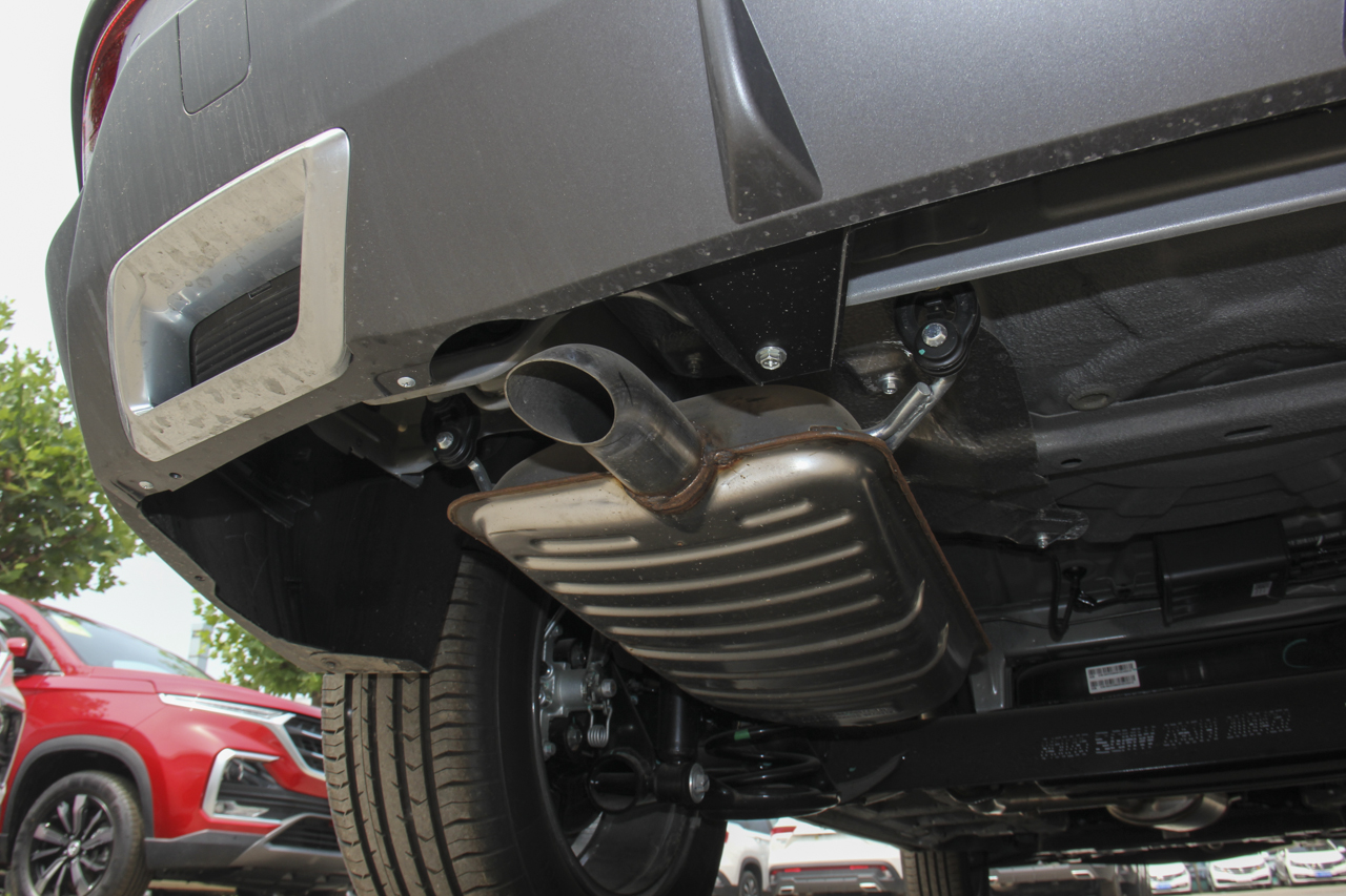 2018款宝骏530 1.5T手动尊贵型