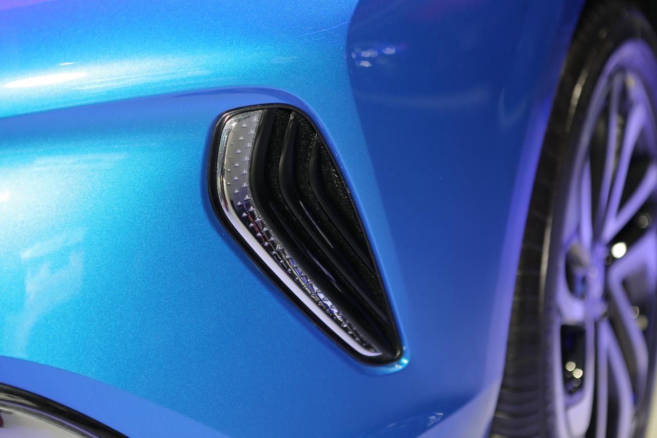 实拍全新长安逸动ET 拥有400km超远续航