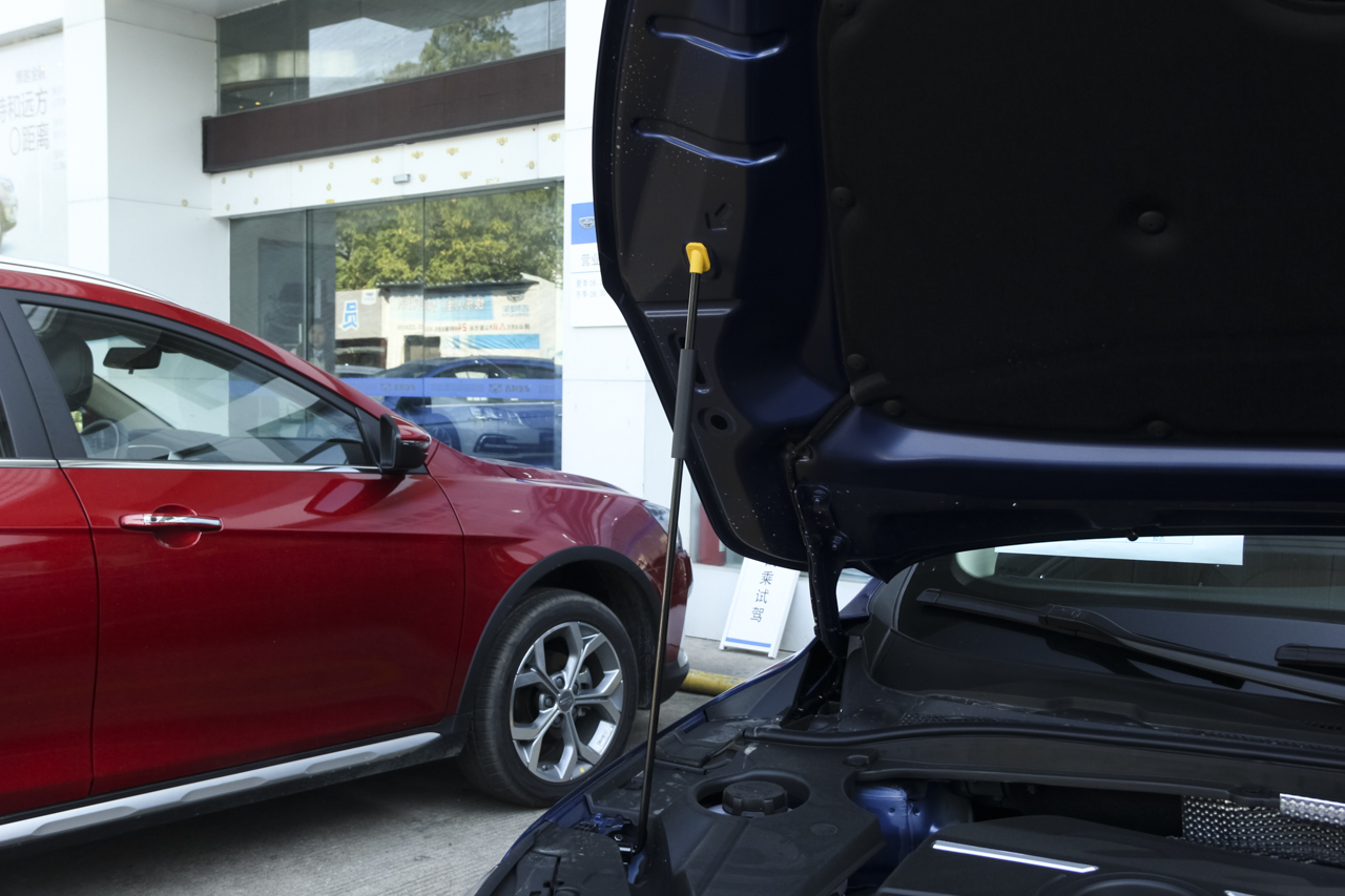 2018款吉利帝豪GL 1.4T自动尊贵智联型