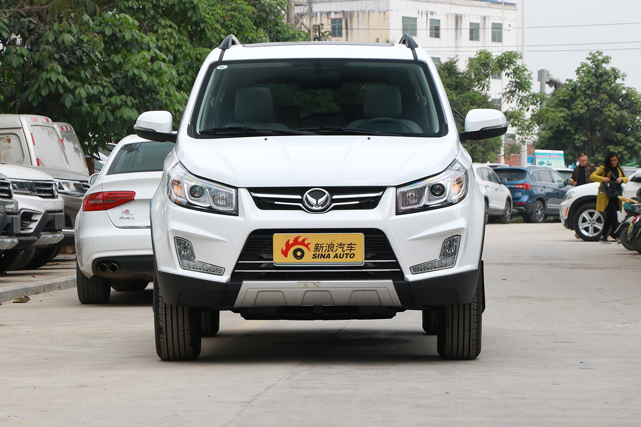 2017款北汽幻速S3 1.5L手动豪华型