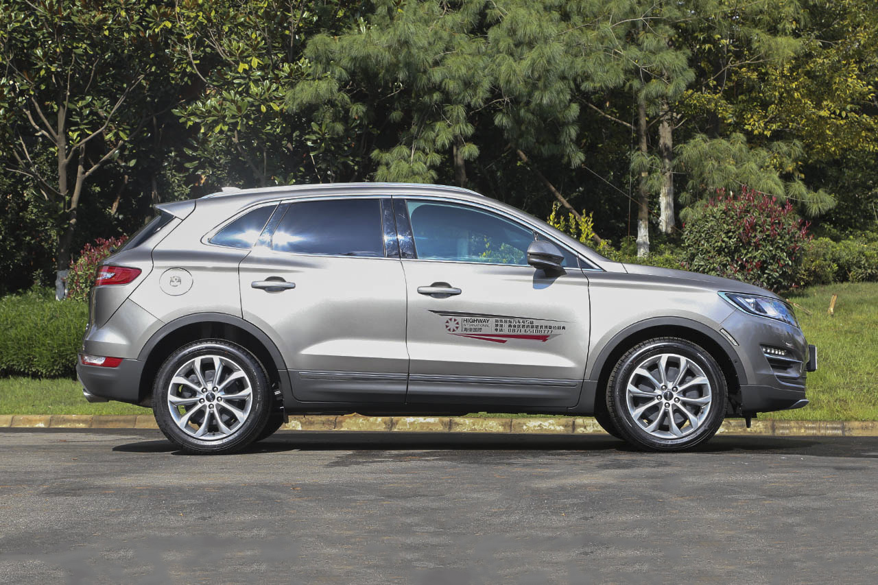 2016款林肯MKC 2.0T自动两驱尊雅版