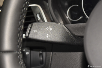 2018款宝马3系2.0T自动320Li M运动曜夜版