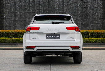 2017款大迈X7上进版 2.0T自动DCT黄山型7座