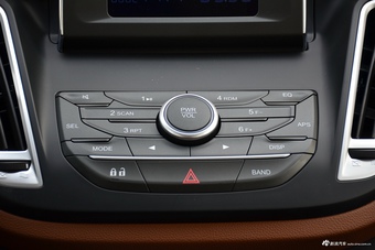 2017款东南DX7 1.5T手动舒适型