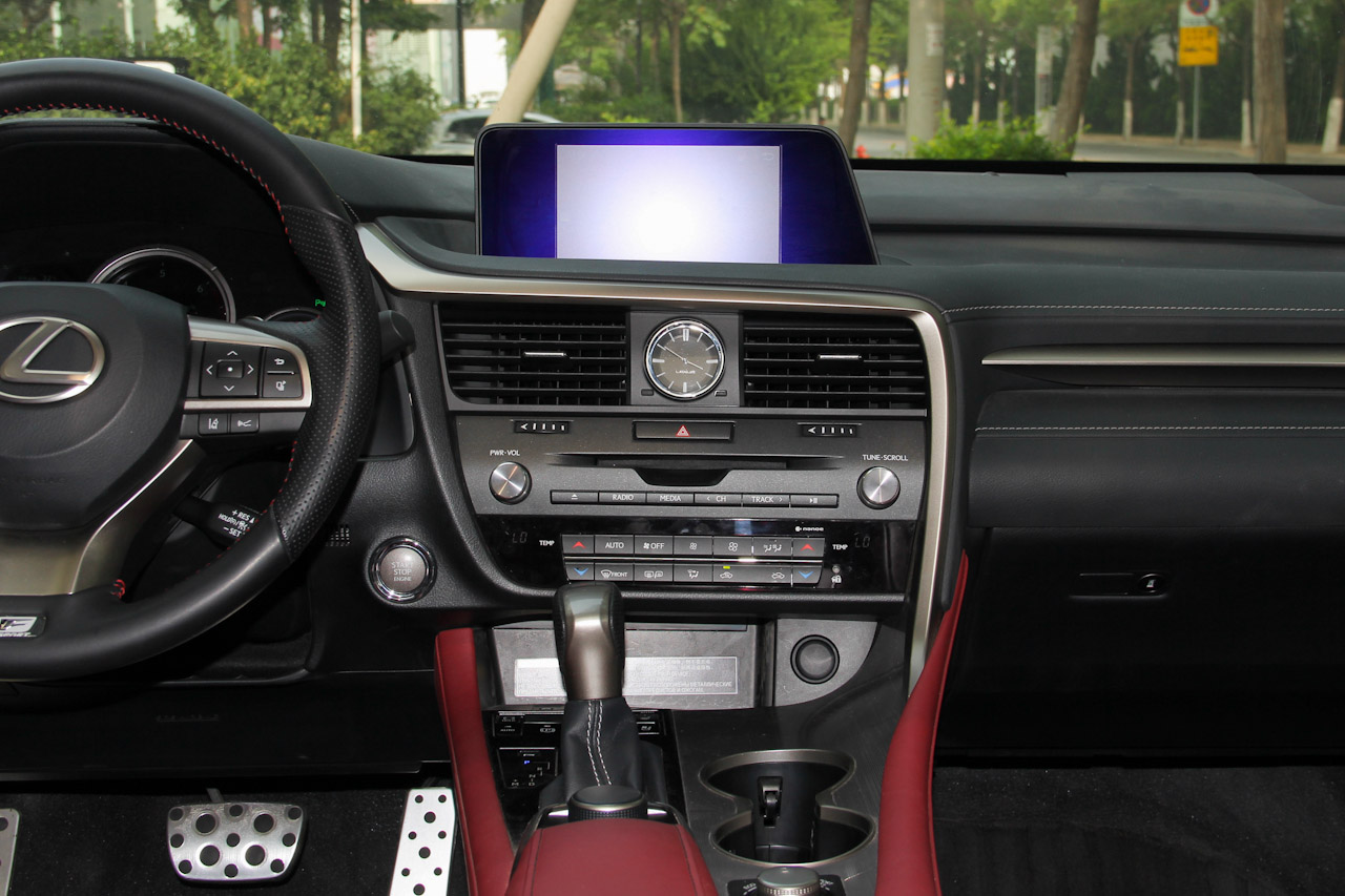 2016款雷克萨斯RX 2.0T自动200t四驱F SPORT