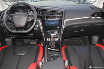 2018款启辰D60 1.6L自动智联精英版