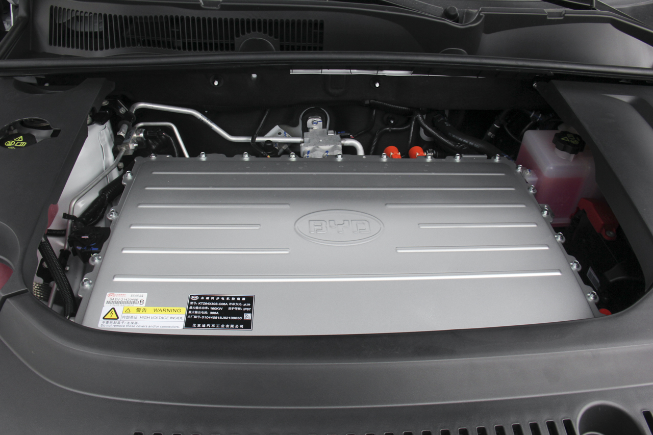 2019款比亚迪宋EV500 智联领耀型