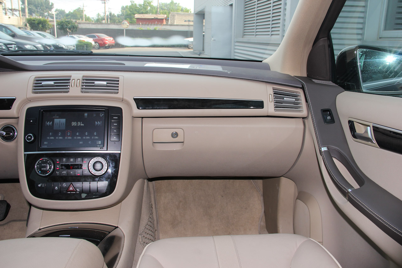 2015款奔驰R320 3.0T自动4MATIC豪华型