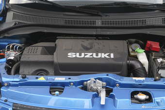 2013款雨燕1.5L自动20周年限量版