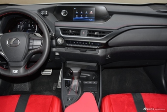 2019款雷克萨斯UX 200 F SPORT版