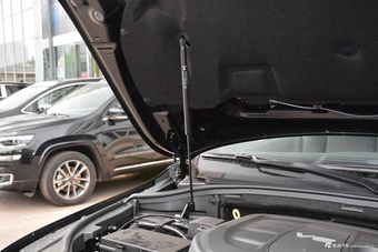 2018款大切诺基3.6L自动高性能四驱版