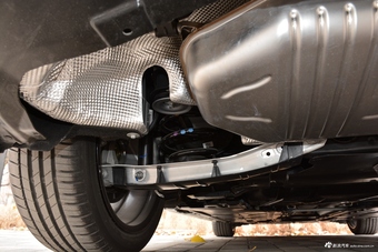 2019款奔驰A级 1.3T自动200 L运动轿车先行特别版