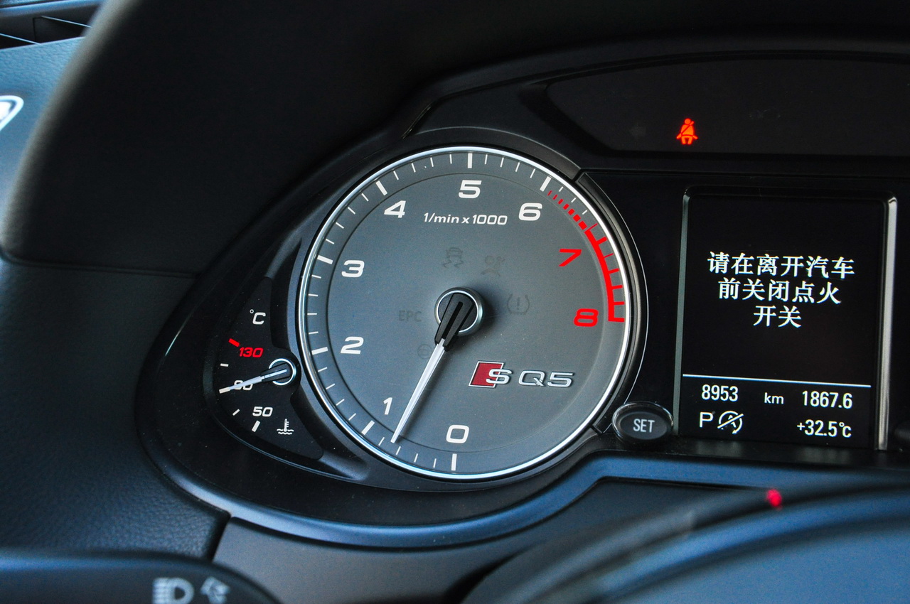 2014款奥迪SQ5 3.0T自动3.0TFSI quattro