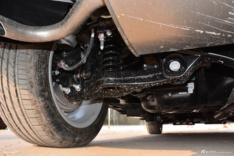 2017款众泰T700 1.8T自动尊贵型