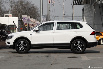 2017款途观L 2.0T自动四驱豪华版380TSI