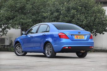 2017款吉利帝豪1.3T手动三厢百万款向上版