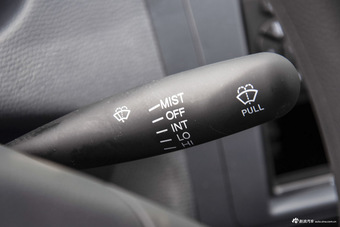 2014款雨燕1.3L手动标准型