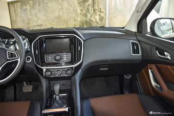 2016款驭胜S350 2.0T自动四驱汽油豪华版5座