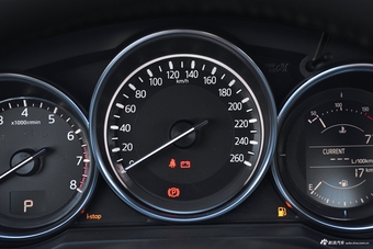 2018款阿特兹2.0L自动蓝天豪华版