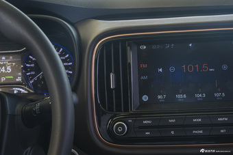 2017款传祺GS3 200T 1.3T自动尊贵版