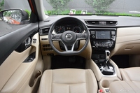 2017款奇骏2.5L自动CVT七座领先版 4WD