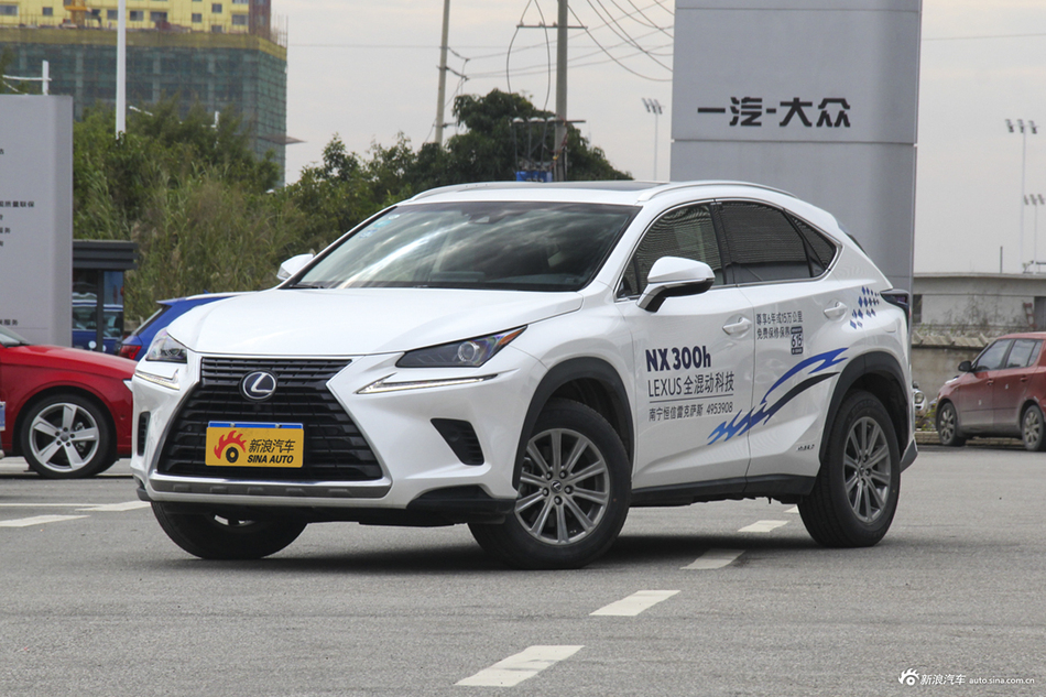 2017款雷克萨斯NX300 2.0T自动全驱锋尚版