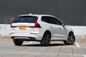 2019款沃尔沃XC60 2.0T自动四驱T5智远运动版