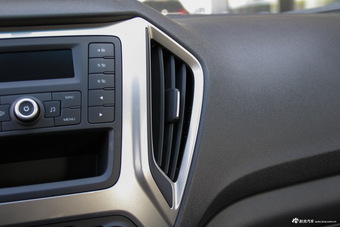 2016款名爵锐行1.5L手动风尚版