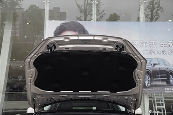 2016款沃尔沃XC90升级版 2.0T自动 T6智雅版