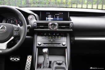 2017款雷克萨斯IS 2.0T自动300豪华版