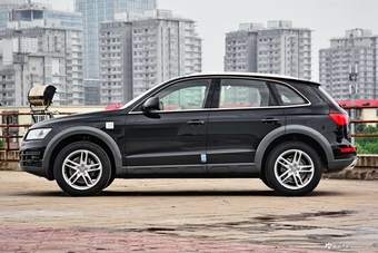 2017款奥迪Q5 Plus 2.0T自动40TFSI技术型