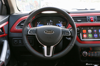 2018款江淮iEV7S 智享型