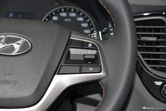 2017款悦纳RV 1.4L自动活力版SPORT