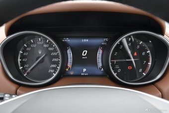 2018款Levante 3.0T自动350Hp 标准版