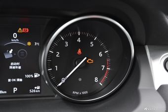 2018款揽胜极光2.0T自动致动版240PS