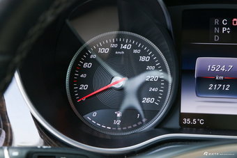 2017款奔驰V级 V 260L 尊贵加长版