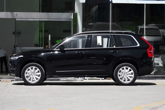 2018款沃尔沃XC90升级版 2.0T自动 T6智逸版