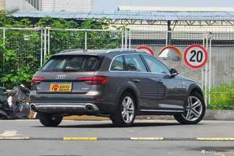 2017款奥迪A4 allroad 2.0T自动 45TFSI quattro时尚型