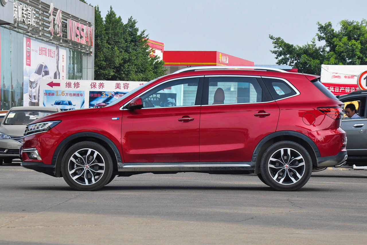 2016款荣威RX5 30T自动四驱互联网智尊版