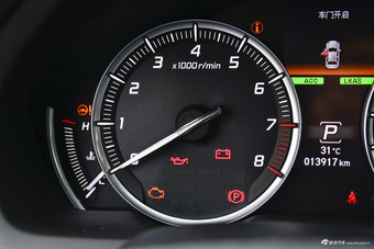 2015款讴歌TLX 2.4L自动豪华版