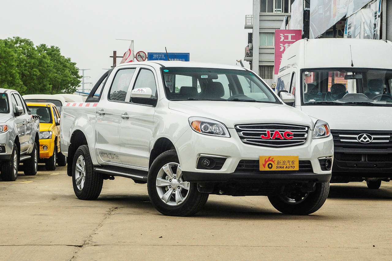 2015款帅铃T6 2.8T手动柴油新锐型HFC4DA1-2C