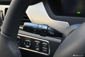 2018款腾势500 荣耀版