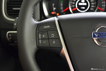 2018款沃尔沃S60L 1.5T自动T3智进版