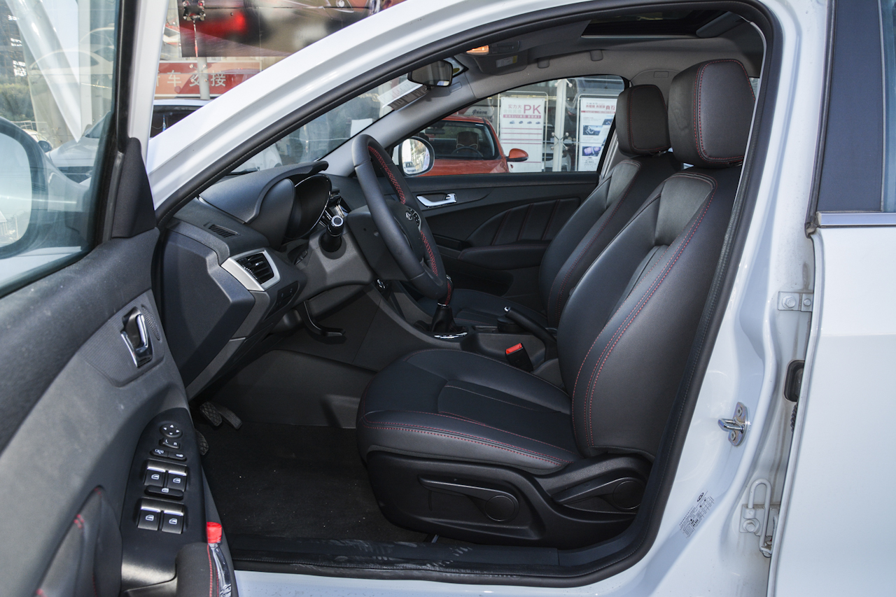 2017款艾瑞泽7 1.5T手动致尚版 