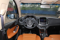 2017款宝骏560律动版1.8L iAMT尊享型