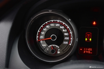 2018款帕杰罗3.0L自动尊贵版