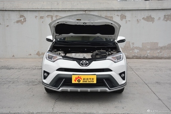 2018款RAV4荣放 2.0L自动两驱风尚X版
