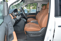 2018款上汽大通G10 PLUS 2.0T自动豪华行政版