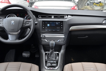 2019款标致408 1.6T自动至尊版350THP