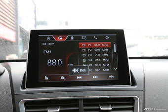  2019款奔腾X40 1.6L自动豪华型